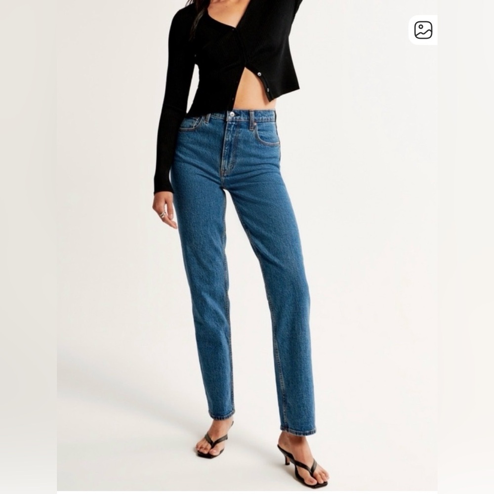 Abercrombie & Fitch 90’s Straight Ultra High Rise Curve Love Jeans
